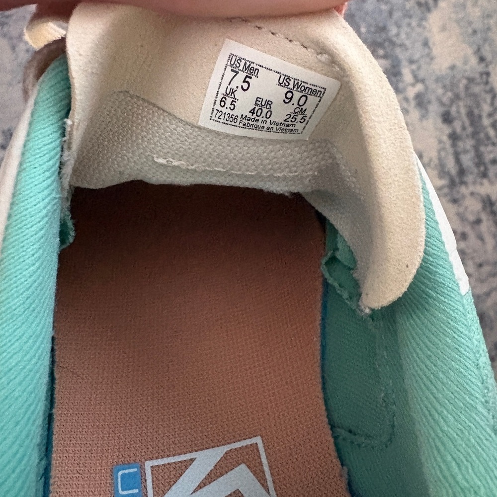 Vans Ultra range sneakers - Picture 6 of 6